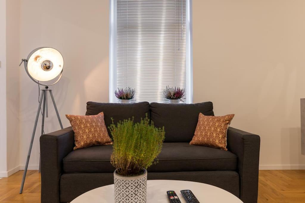 Official 4* Brand New Modern Apartment/Balcony ザグレブ エクステリア 写真